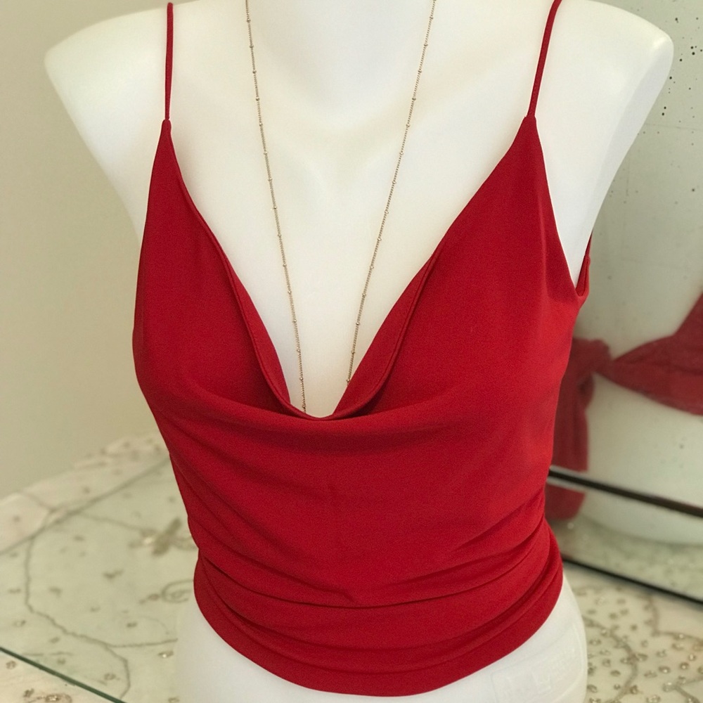 Express backless top red size M